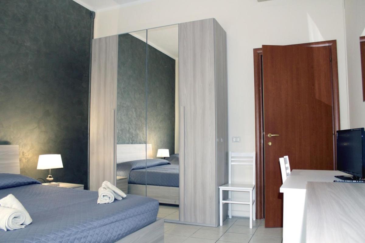 Cagliari 4U Hotel Buitenkant foto