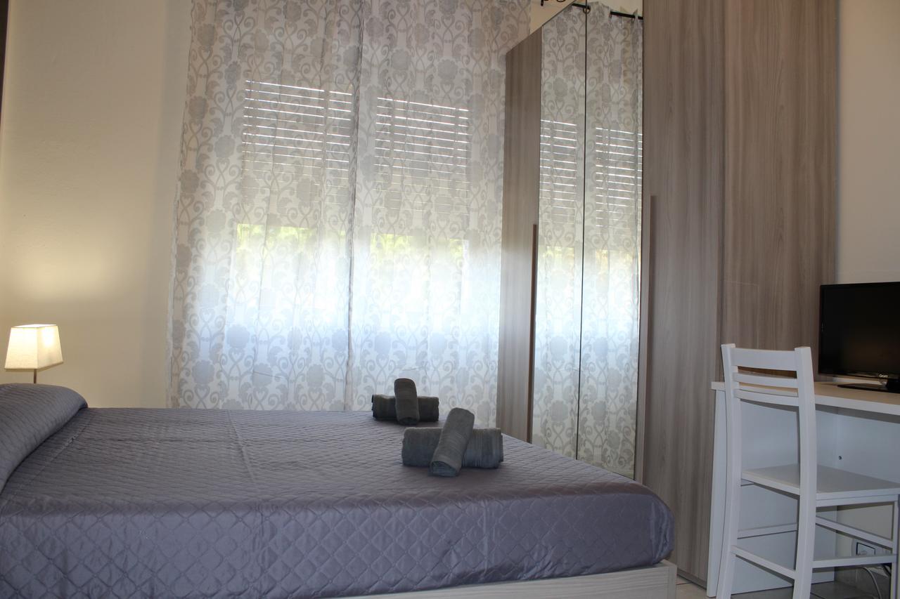 Cagliari 4U Hotel Buitenkant foto