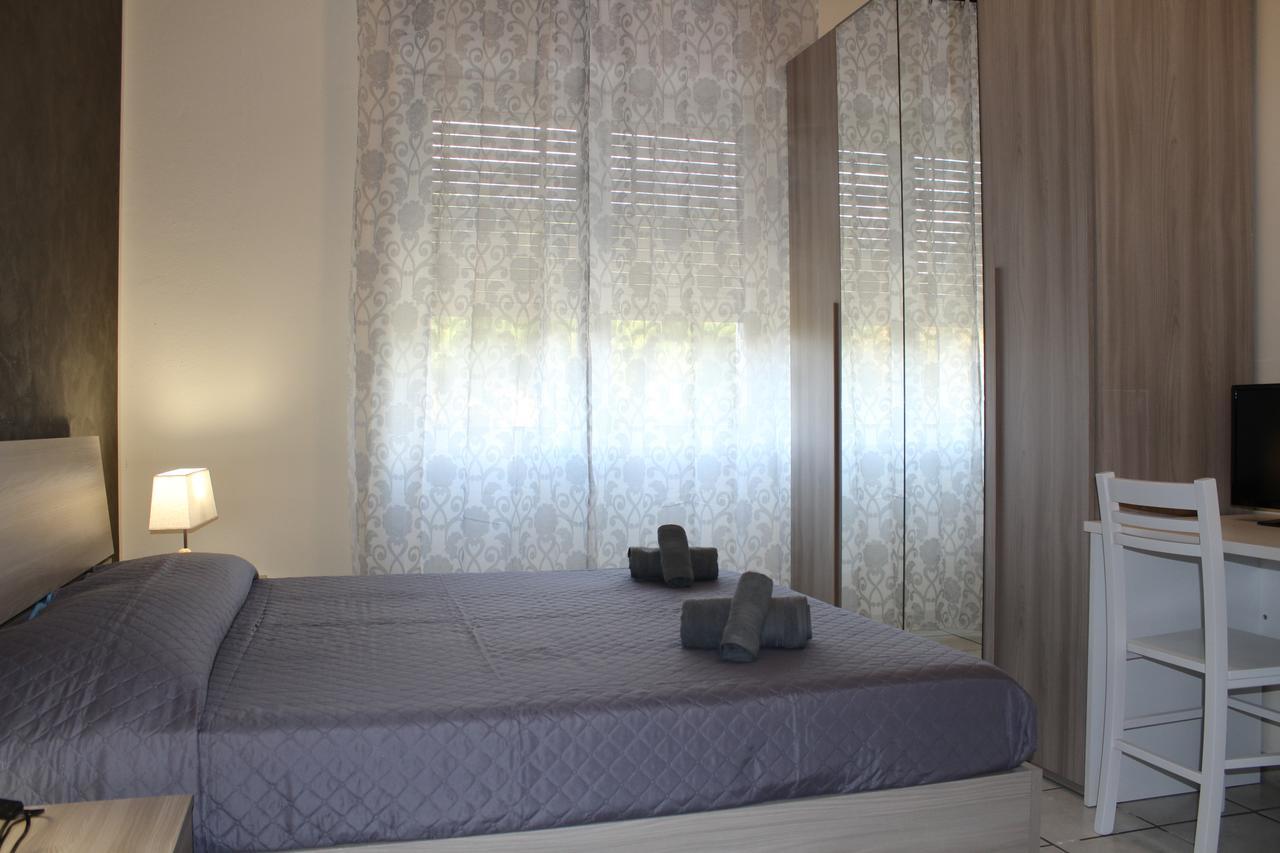 Cagliari 4U Hotel Buitenkant foto