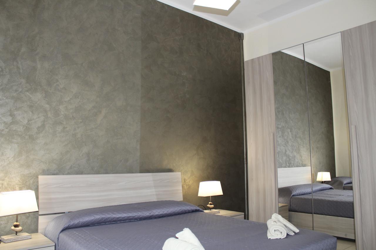 Cagliari 4U Hotel Buitenkant foto