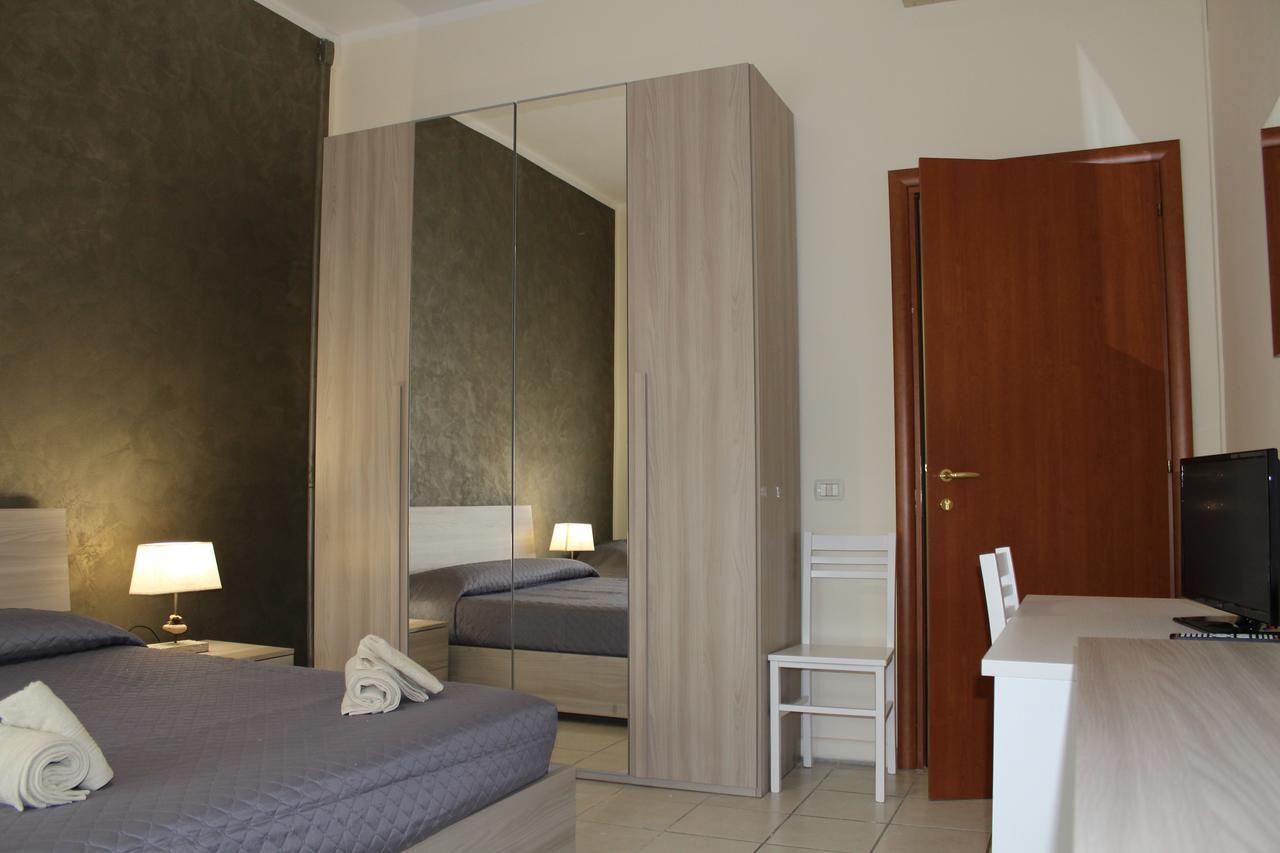 Cagliari 4U Hotel Buitenkant foto
